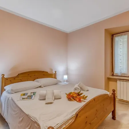 La Casa Dei Nonni - Happy *